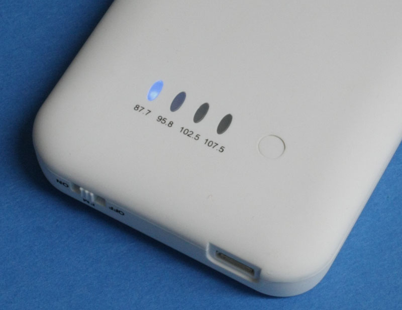 iPhone4S対応バッテリー・トランスミッター内蔵ケース